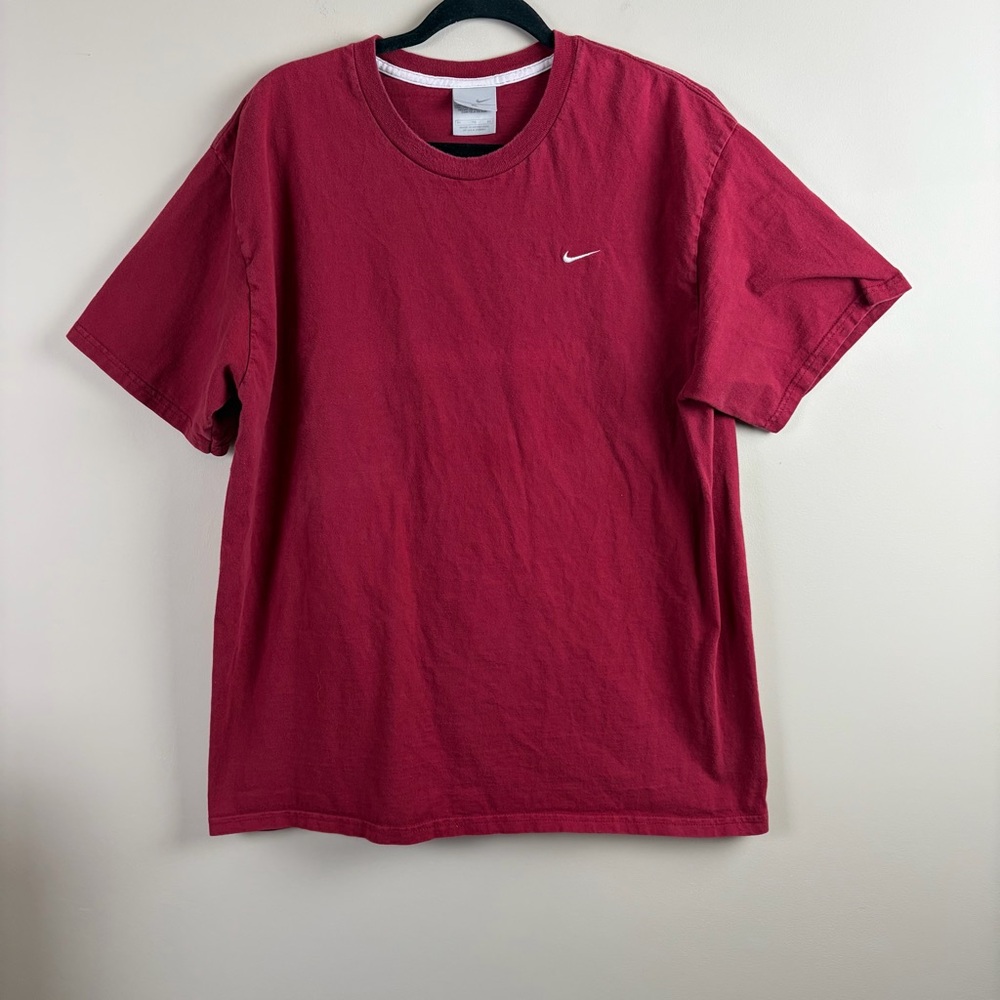 Y2K Nike Men's Crimson Short Sleeve Tee XL